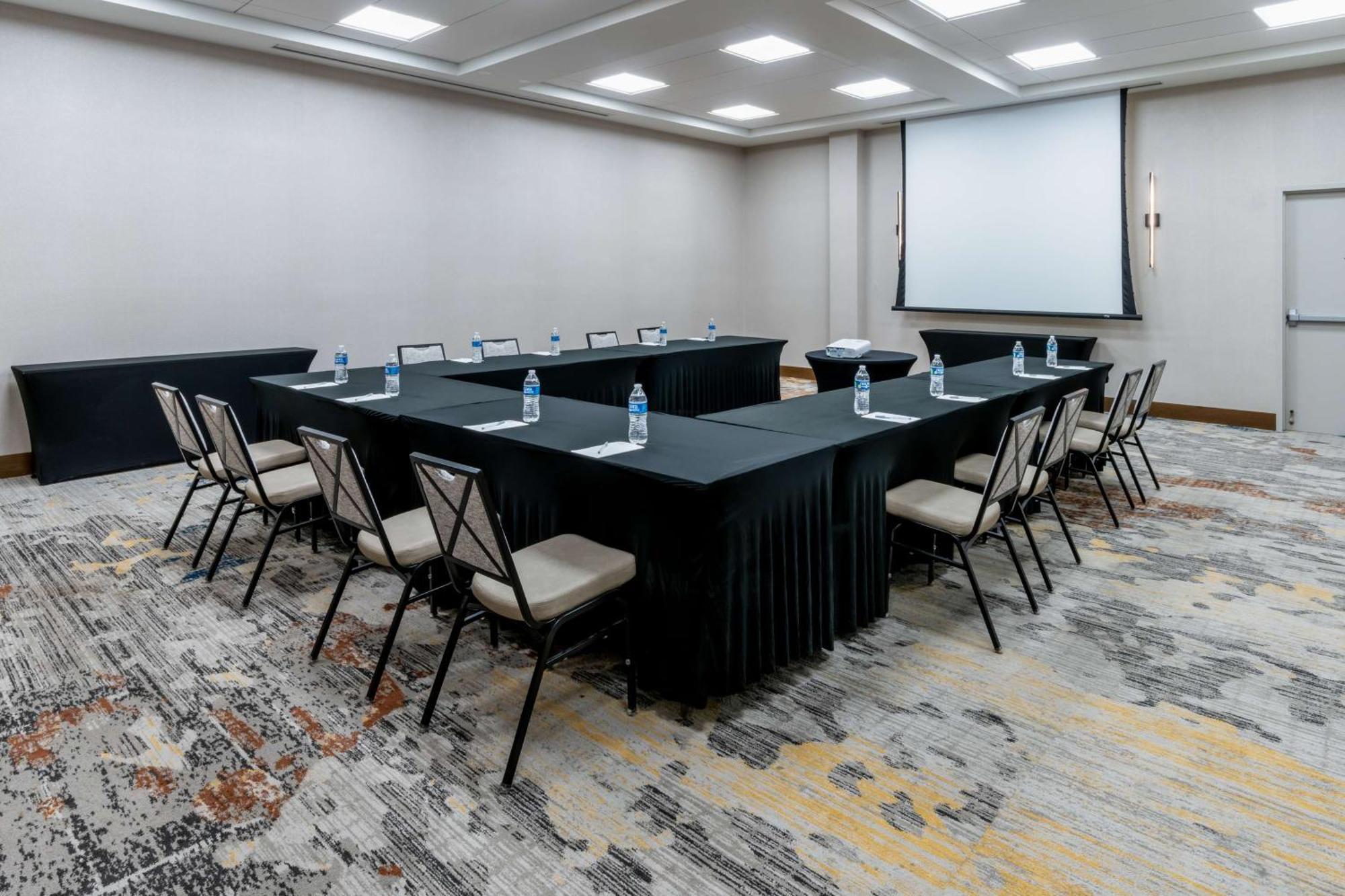 Hilton Garden Inn Albuquerque Uptown Ngoại thất bức ảnh