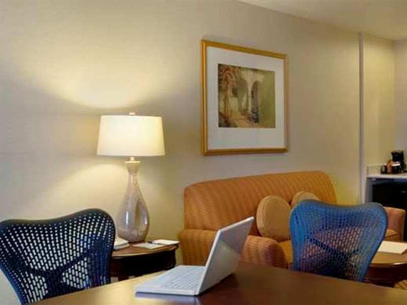 Hilton Garden Inn Albuquerque Uptown Ngoại thất bức ảnh